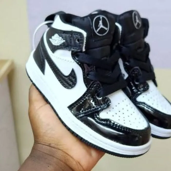 Jordan Air Jordan 1 High Black Patent / White — Black / White