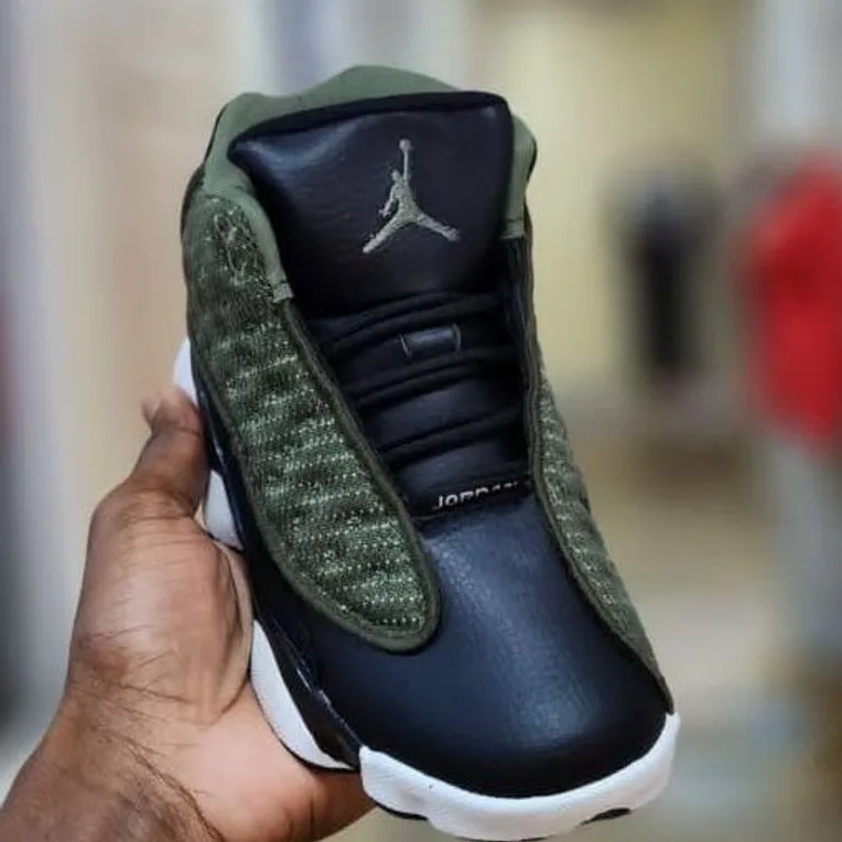 Jordan Air Jordan 13 Olive / Black in Olive / Black / White — thumbnail 3