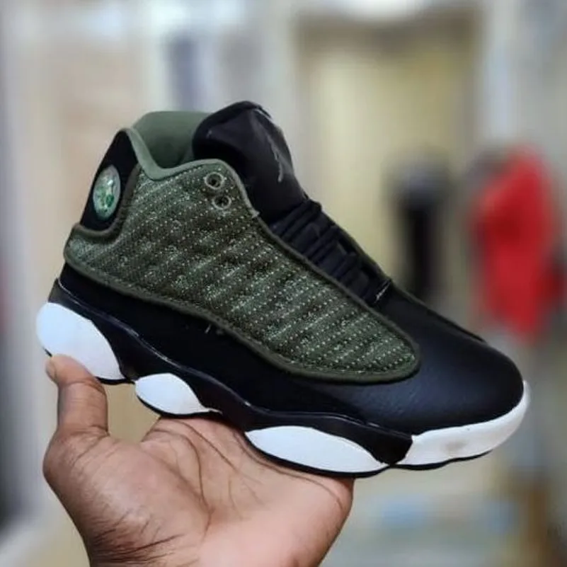 Air Jordan 13 Olive / Black