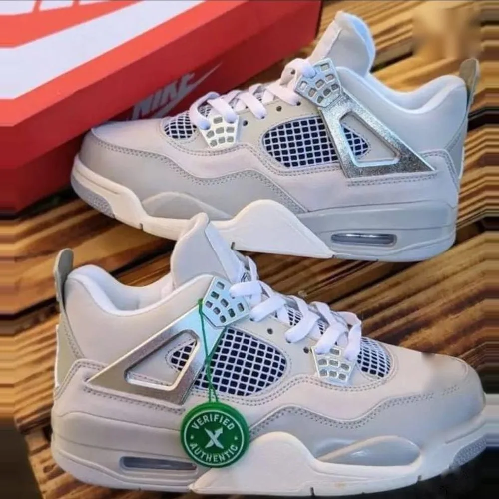 Jordan Air Jordan 4 Frozen Moments — Light Iron Ore / Metallic Silver / Sail