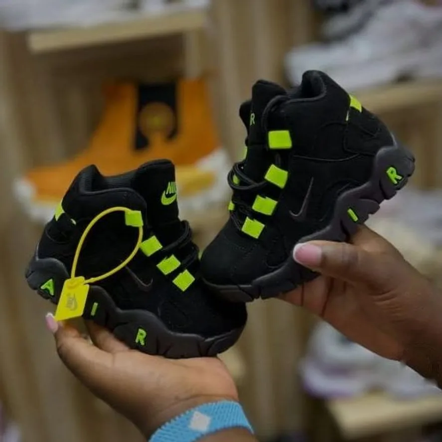 Nike Nike Air Barrage Mid Black / Volt — Black / Volt