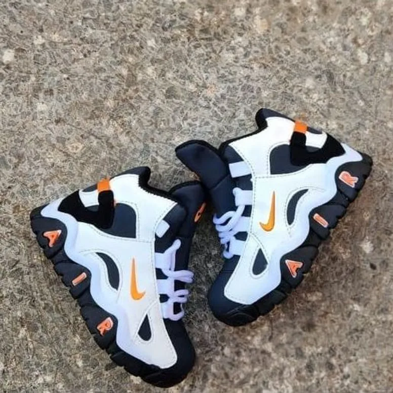 Nike Nike Air Barrage Mid White / Navy / Orange in White / Midnight Navy / Total Orange — thumbnail 3