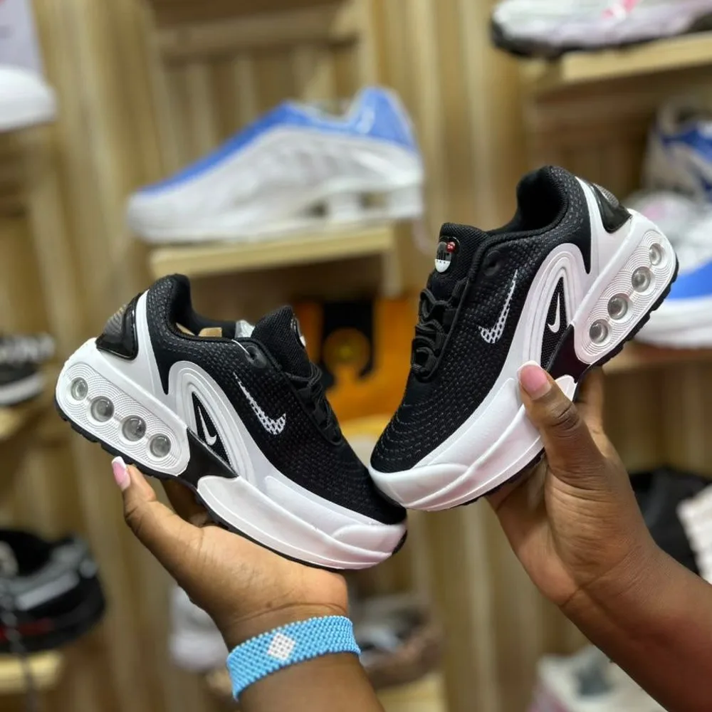 Nike Nike Air Max Dn Black / White in Black / White — thumbnail 2