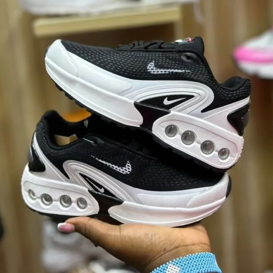 Nike Nike Air Max Dn Black / White — Black / White