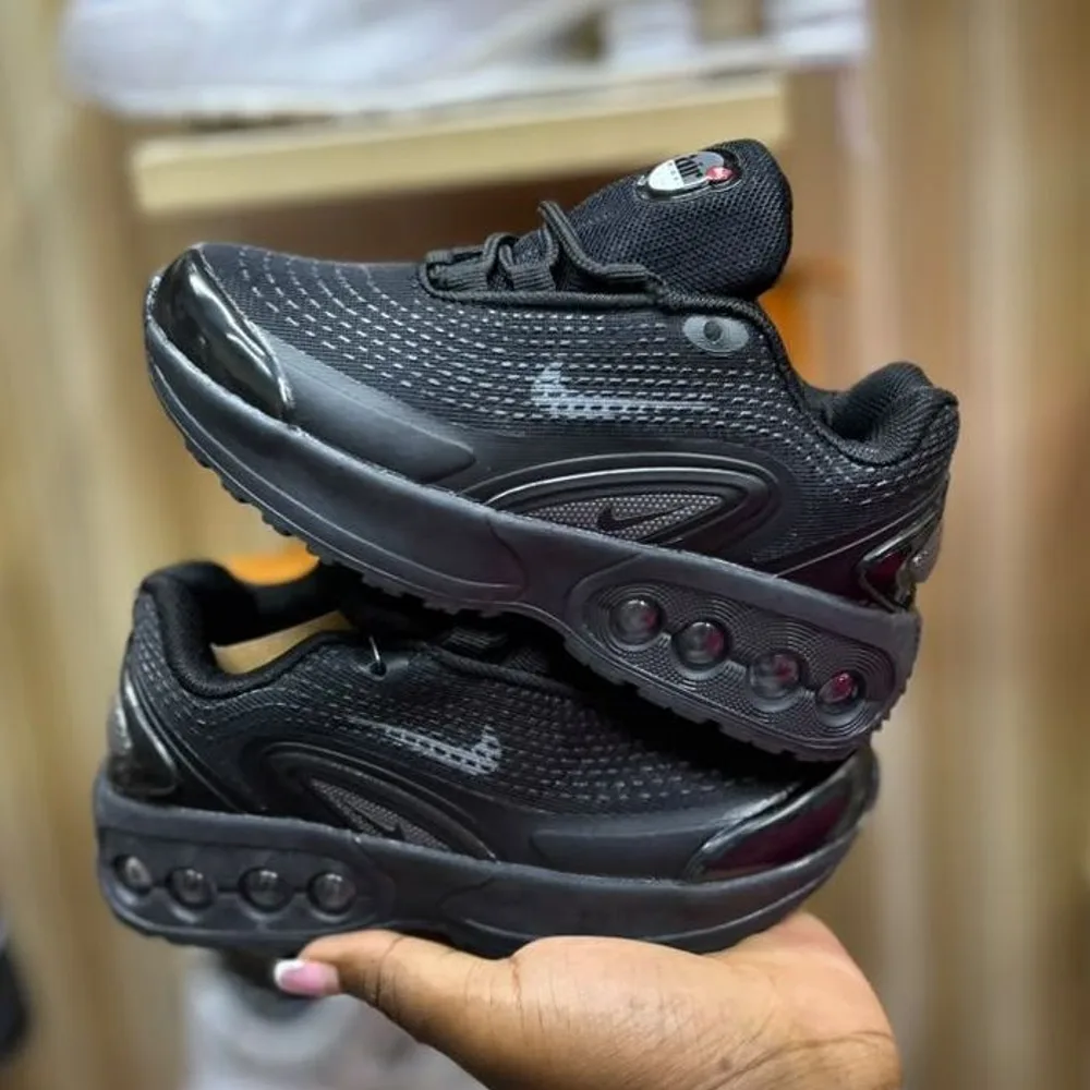 Nike Nike Air Max Dn Triple Black — Black