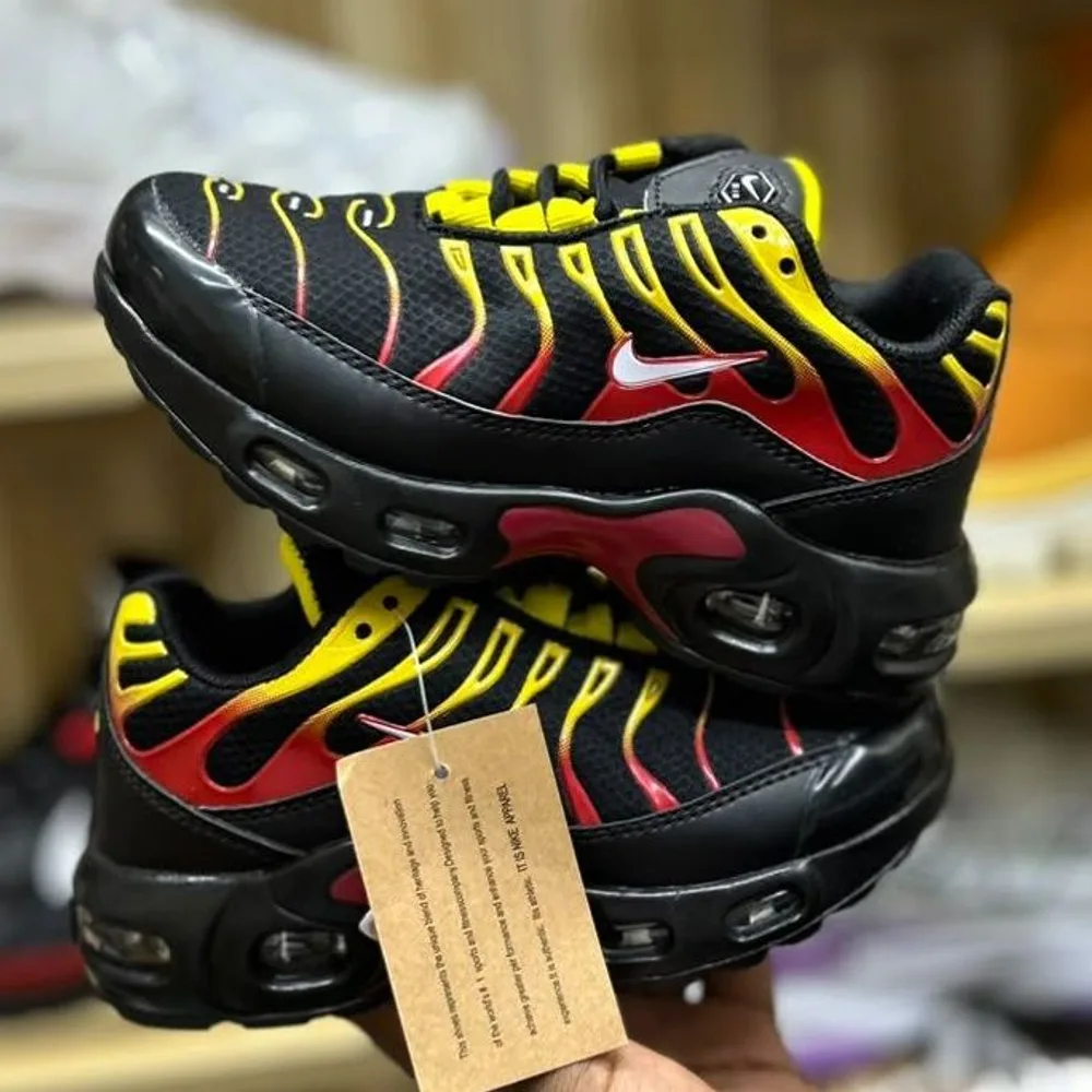 Nike Nike Air Max Plus TN Sunset — Black / Red / Yellow