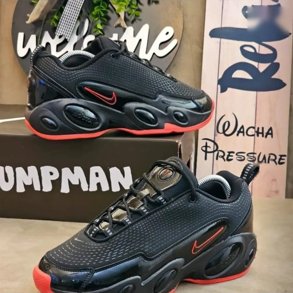 Nike Nike x NOCTA Glide Black / Crimson — Black / Bright Crimson